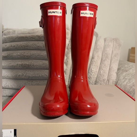 Hunter Glossy Red Rain Boots Preloved in Excellent Condition Girls Size 2 - Picture 3 of 8